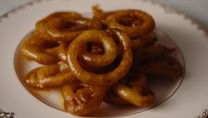 Crispy Jalebi Recipe: Homemade Indian Sweet Treat