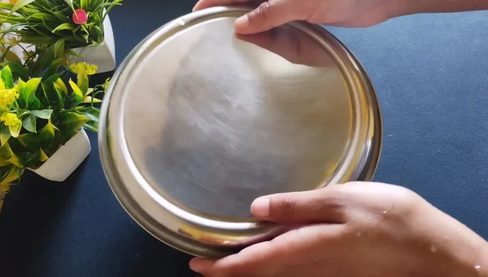 Cover the batter and let it rest for 10-15 minutes.
