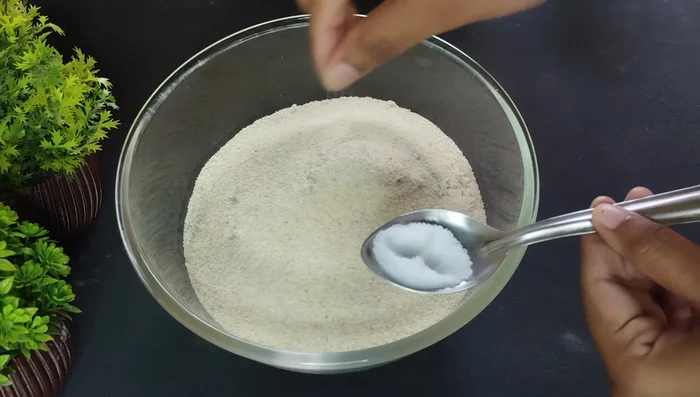 Add 2 pinches of salt.