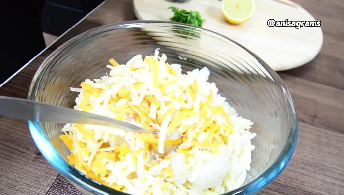 Chop fresh coriander and add to the mixture. Adjust seasoning as needed. (112.479)