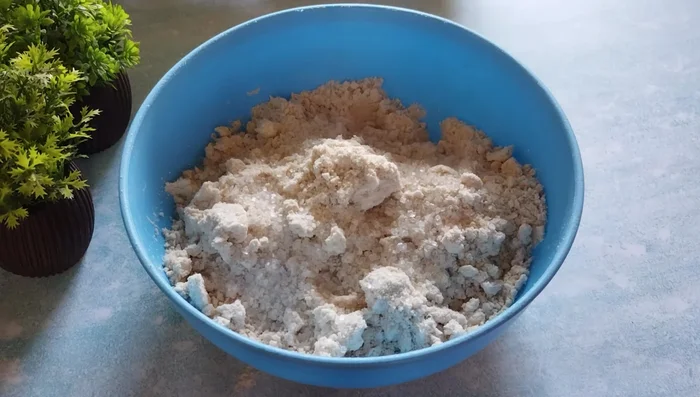 Add 2 teaspoons of whole sugar. Mix well.