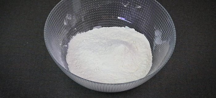 Prepare the dough: Mix flour, salt, celery, and ghee/oil. Gradually add water to form a stiff dough. Let it rest for 15 minutes.