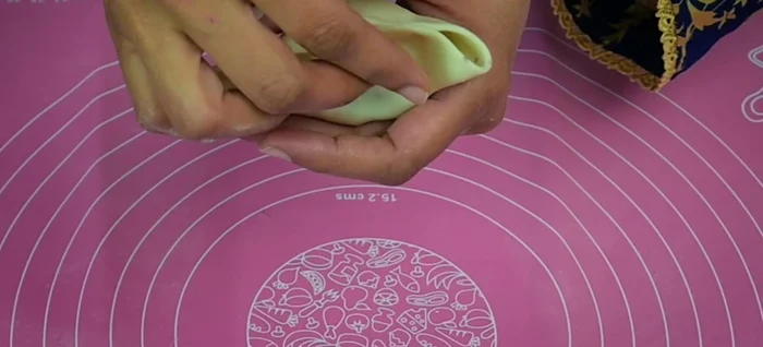Fill each cone with the potato mixture and seal the edges tightly.