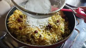 Crispy Poha Namkeen: A Month-Long Snack Recipe