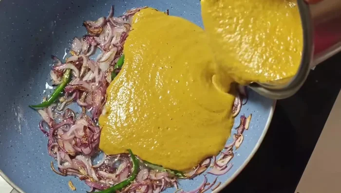 Add the ground masala paste and fry for 4 minutes on medium heat.