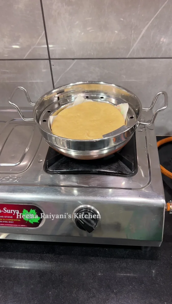 Once cooked, remove buns and brush with oil, butter, or ghee. (443.199)