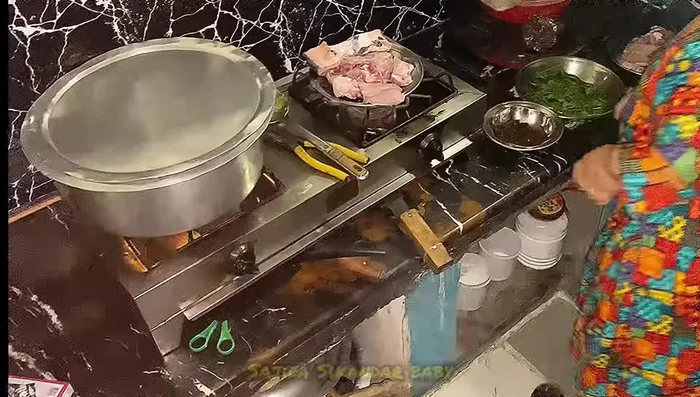 Add tamarind juice.