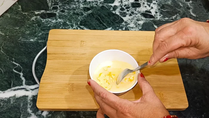 Mix custard powder with cold milk to prevent lumps.