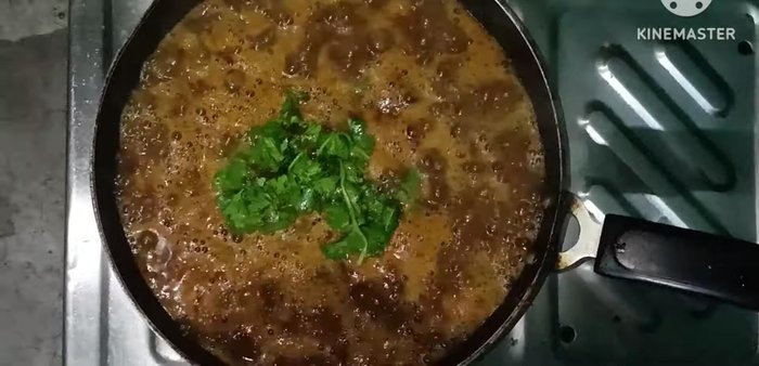 Stir in chopped coriander leaves (or coriander powder).
