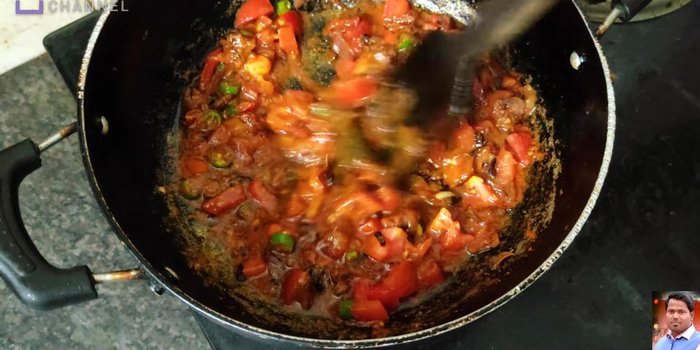 Cover and cook on low flame for 2-3 minutes until tomatoes soften.