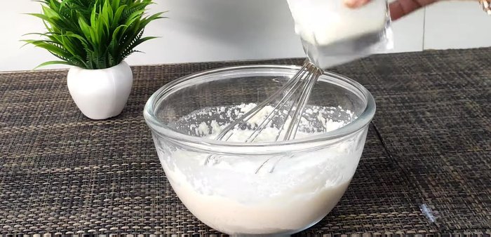 Mix buttermilk (or curd) with semolina and salt. Cover and let it rest for one hour.