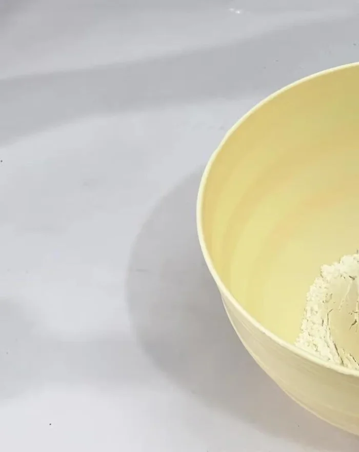 Prepare the dough: In a bowl, combine flour, nigella seeds (optional), celery seeds, salt, cooking oil, and melted ghee (optional). Mix until it resembles samosa dough. Add water gradually to form a soft dough. Let it rest for 10-15 minutes, covered with oil to prevent drying.