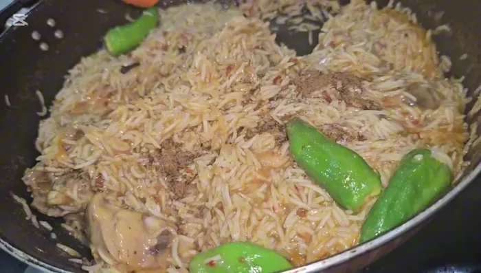 Add 1 teaspoon of garam masala (297.28).