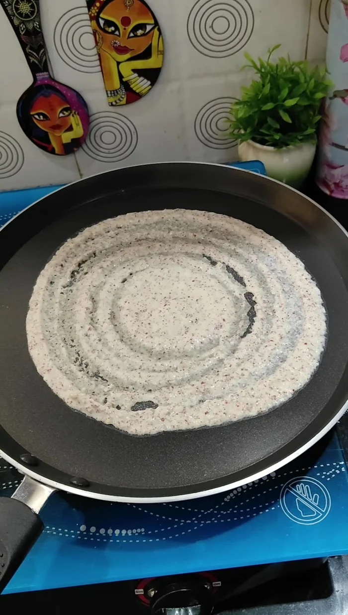 Heat a non-stick pan (or oil a regular pan). Spread a spoonful of batter evenly and thinly. Cook until golden brown, flipping as needed. (227.36)