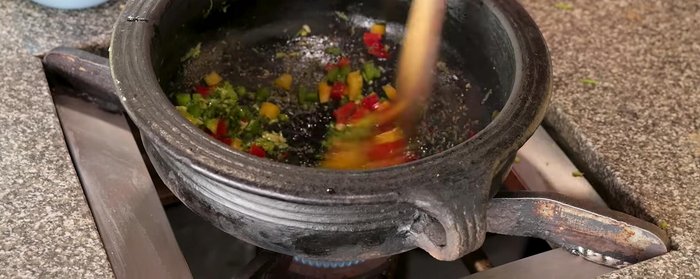 Add bell peppers, broccoli, and finely chopped beans. Fry well.