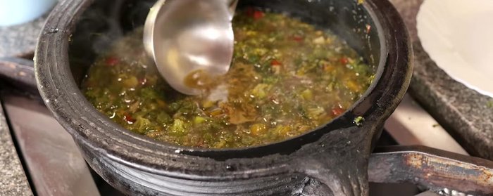 Once boiling well, turn off the heat and stir.