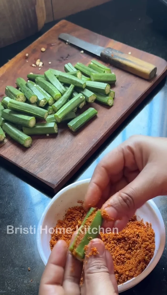 Stuff the ladyfingers with the prepared mixture (232.599).