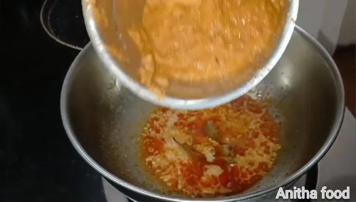 Add the blended tomato mixture to the yogurt, along with water to adjust consistency.