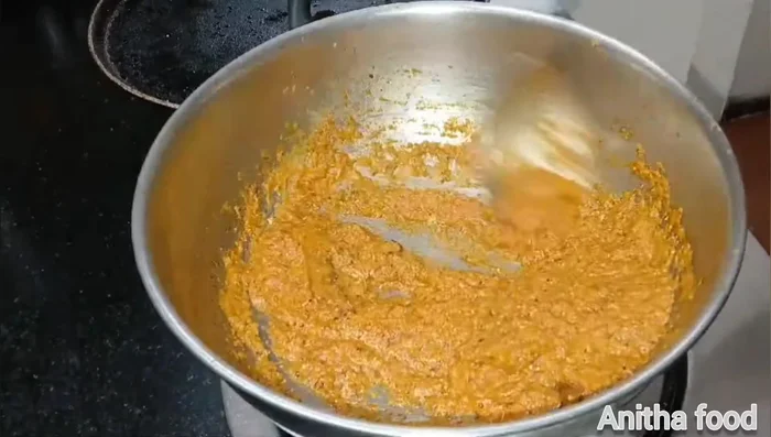Add sugar (enhances flavor), green peas, and the cooked cauliflower. Mix well.
