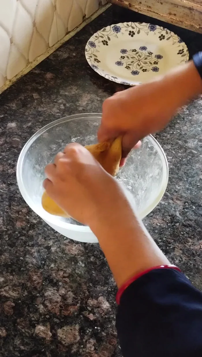 Make puris: Roll out the puri dough into medium-thick circles. Fry in hot oil until puffed up.
