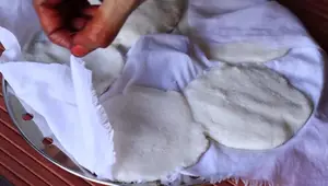 No-Oil, No-Boil Idli & Chutney: Healthy South Indian Recipe