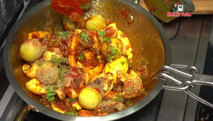 Gently mix everything together and cook until heated through.