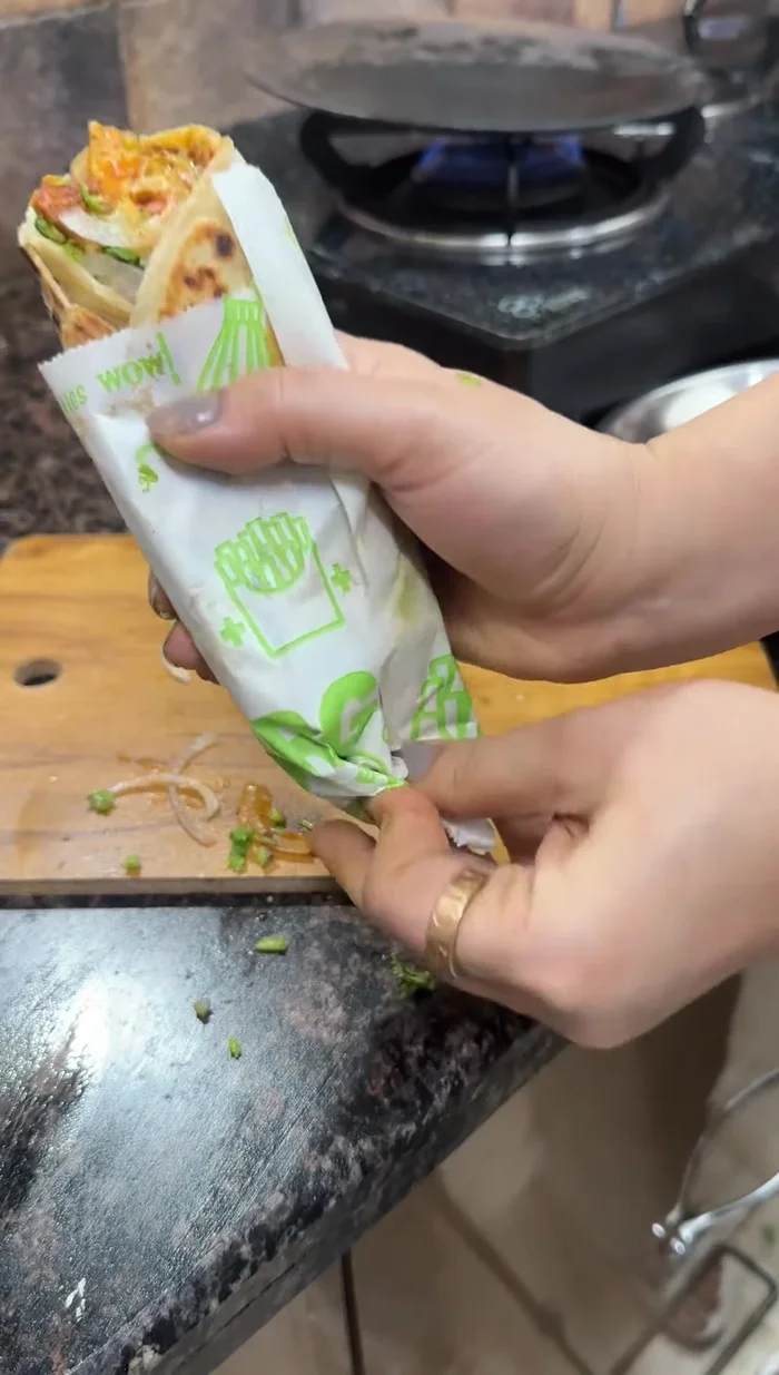 Roll tightly and wrap in paper.