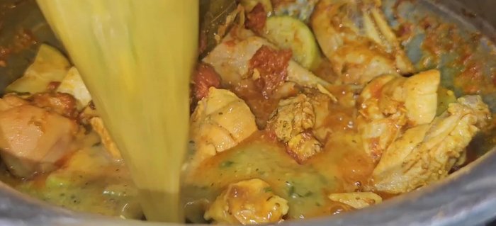 Add the cooked pulses and mix well. Bring to a boil.