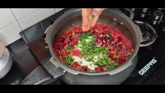 Add finely chopped green coriander.