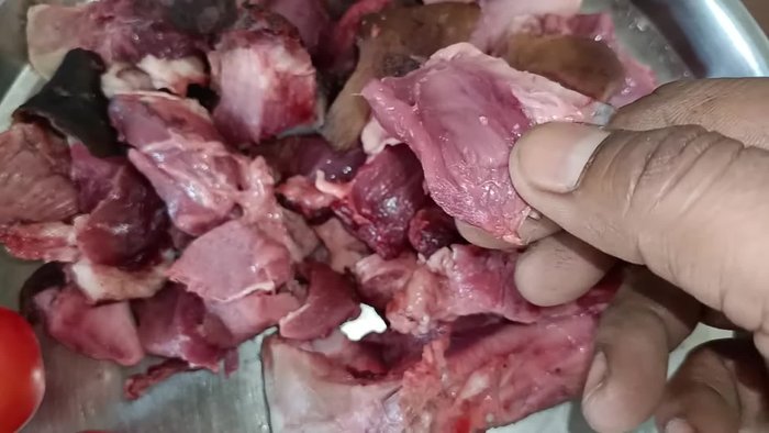 Cut the wild pork into small pieces.