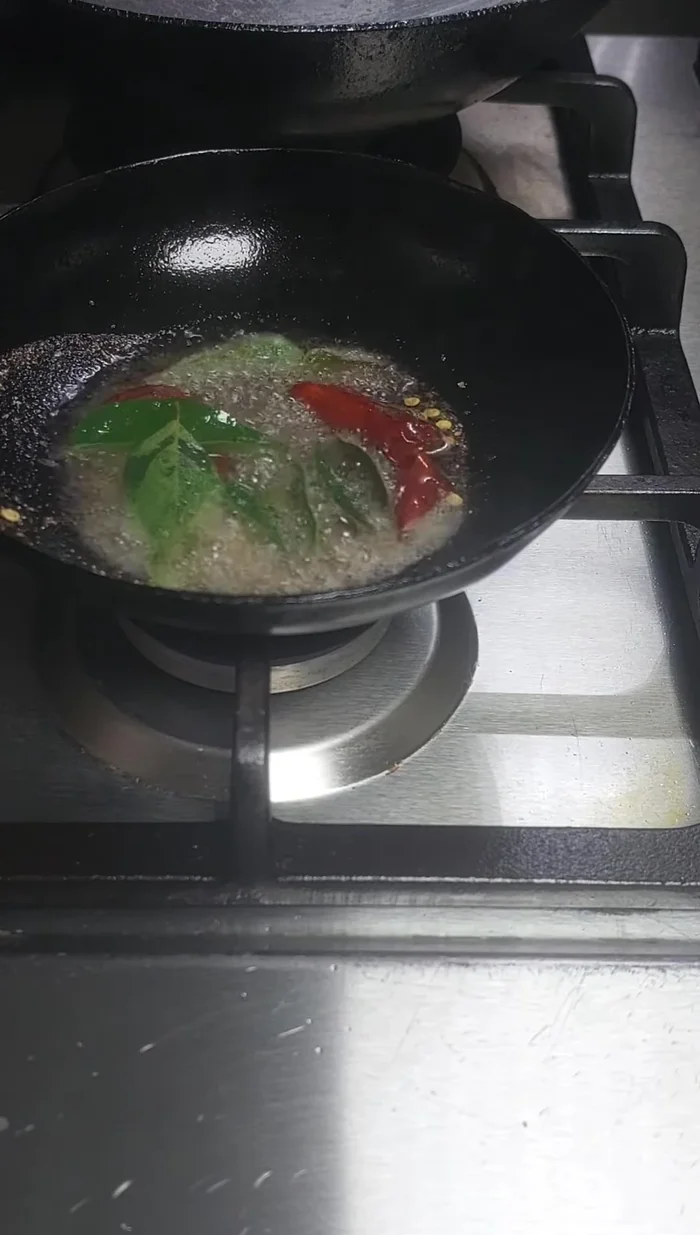 Turn off the flame and pour the mixture into the cooked green peas.