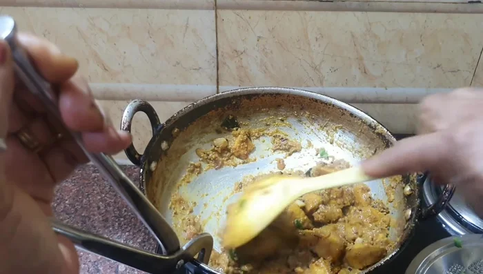 Simmer for about 2 minutes. Garnish with coriander leaves.
