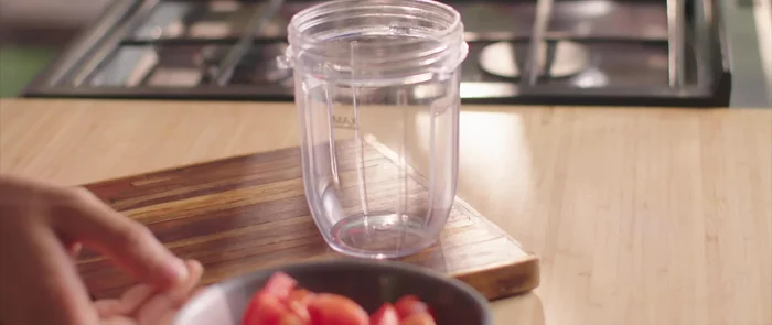 Make the gravy: Blend tomatoes and boiled cashews into a smooth puree.