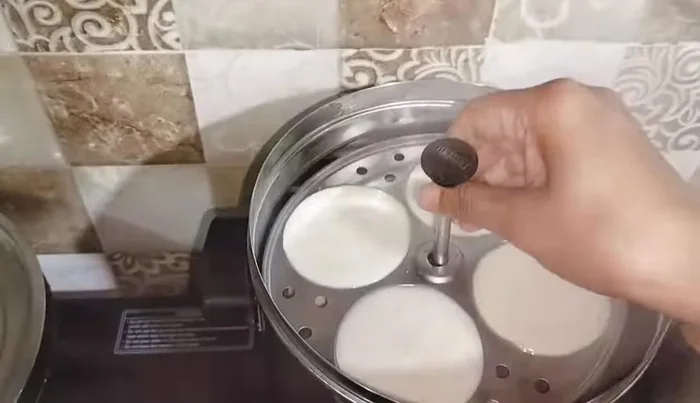 Let the mixture cool down, then grind it in a mixer.