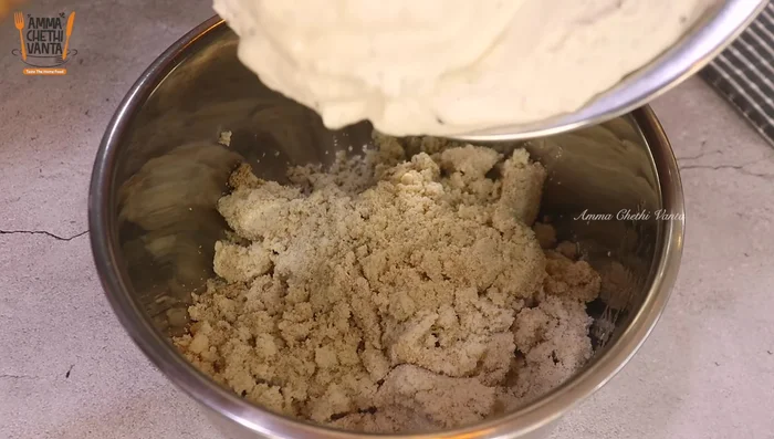 Grind soaked urad dal and fenugreek seeds into a fine batter, adding enough water. Keep batter cool.