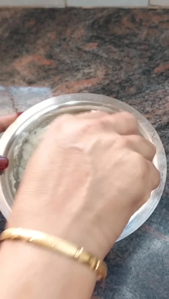 Keep the batter aside (7:00 am) until 11:00 am.