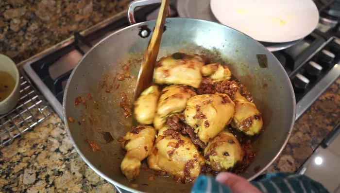 Add masala and cook: Stir in the ground masala and continue frying for another 5 minutes on high heat. Then reduce the heat to medium.