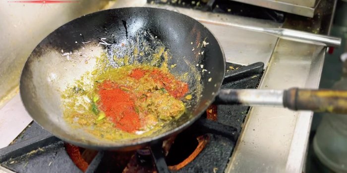 Add salt, chili powder, coriander powder, garam masala, coriander leaves, and mint.