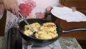 Spicy Bread Pakoras: Crispy Indian Snack Recipe