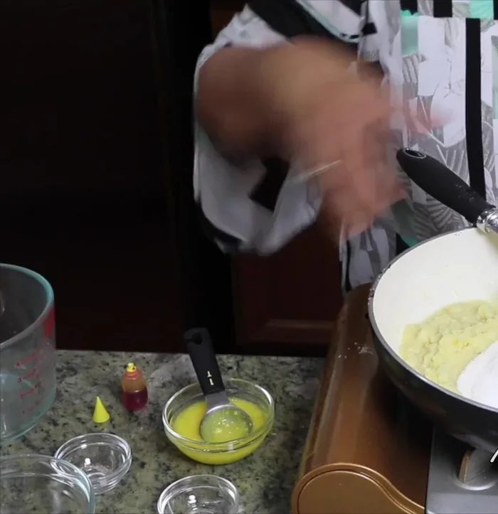 Add the sugar and stir to mix well.