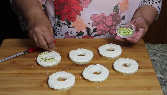 Garnish with pistachios.