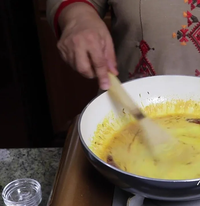 Once boiling, cook for 3 minutes. The gravy will thicken naturally.