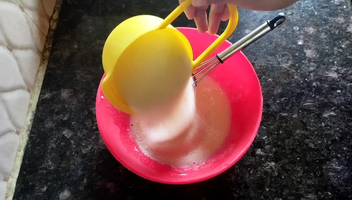 Add 1 cup of semolina (no need to grind). Mix well.