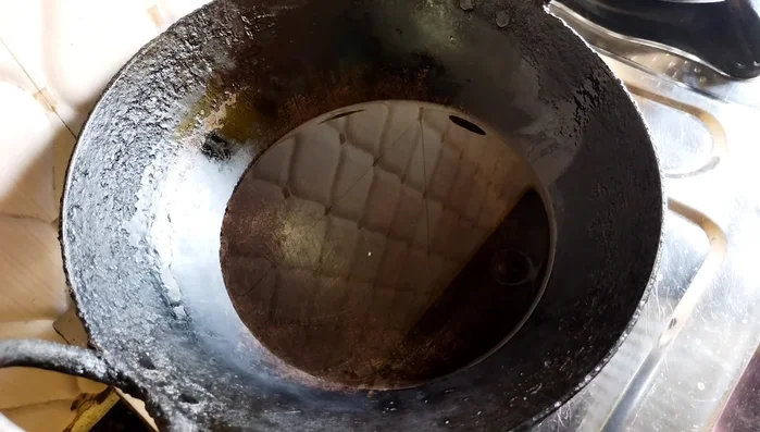 Heat oil in a pan over low heat. Carefully fry the shakkarpare until golden brown (7-8 minutes per batch).