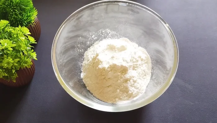 Mix refined flour, salt, and crushed celery in a bowl.