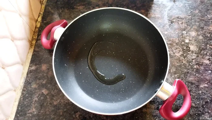 Grease a non-stick pan with oil. Line with butter paper or white paper.