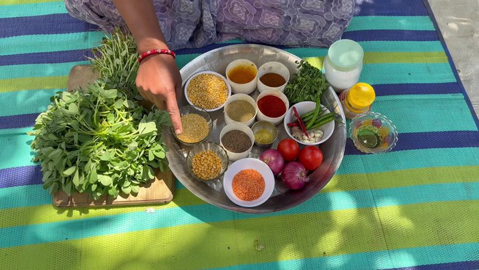 Wash tur dal, mung dal, and lentil dal thoroughly with 2-3 waters. Soak for 10-15 minutes.