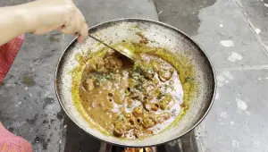 Perfect Spiced & Grainy Chicken Korma Recipe
