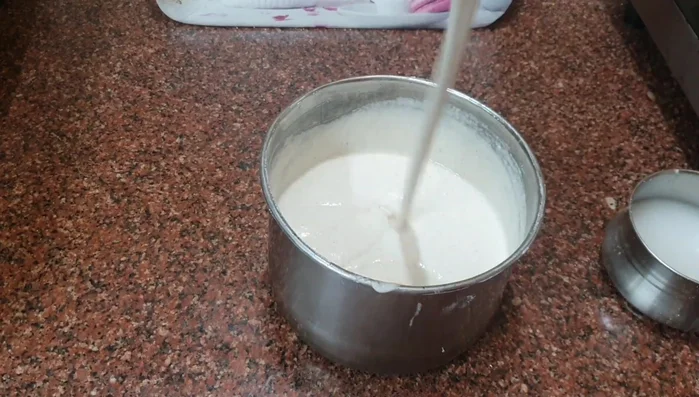 Heat a non-stick pan or dosa tawa over medium heat.