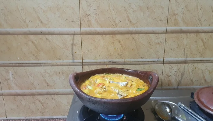 Add salt to taste and cook for 10 minutes.
